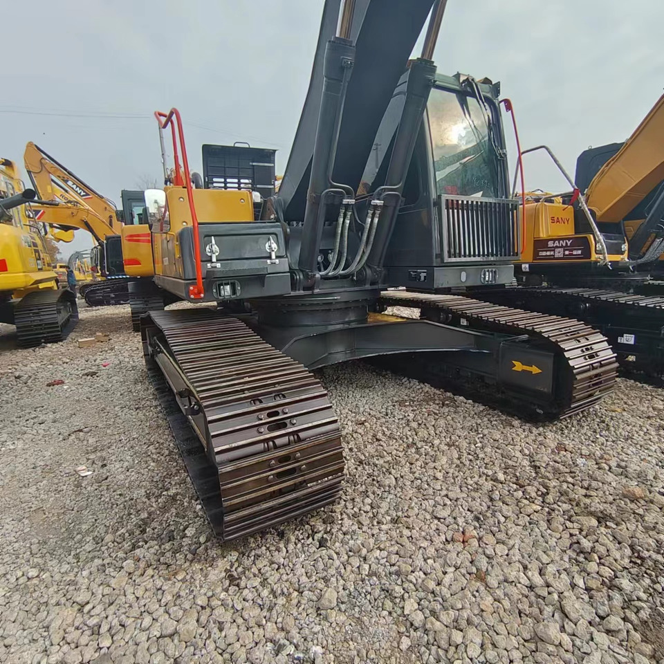 VOLVO EC240 - 履带式挖掘机:图4 VOLVO EC240 - 履带式挖掘机:图4