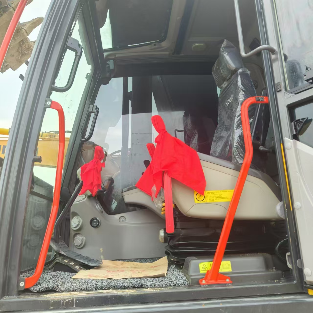 履带式挖掘机 VOLVO EC350DL:图10 履带式挖掘机 VOLVO EC350DL:图10