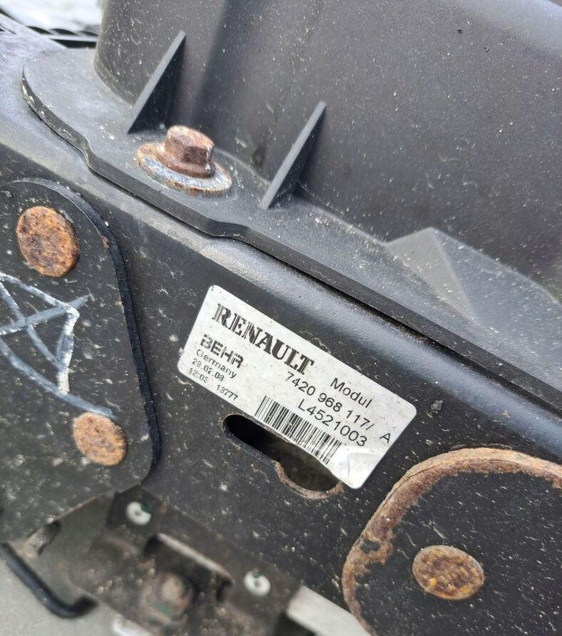 Behr KOMPLET CHŁODNICA VOLVO FE RENAULT PREMIUM DXI 7 - 散热器 适用于 卡车:图3 Behr KOMPLET CHŁODNICA VOLVO FE RENAULT PREMIUM DXI 7 - 散热器 适用于 卡车:图3