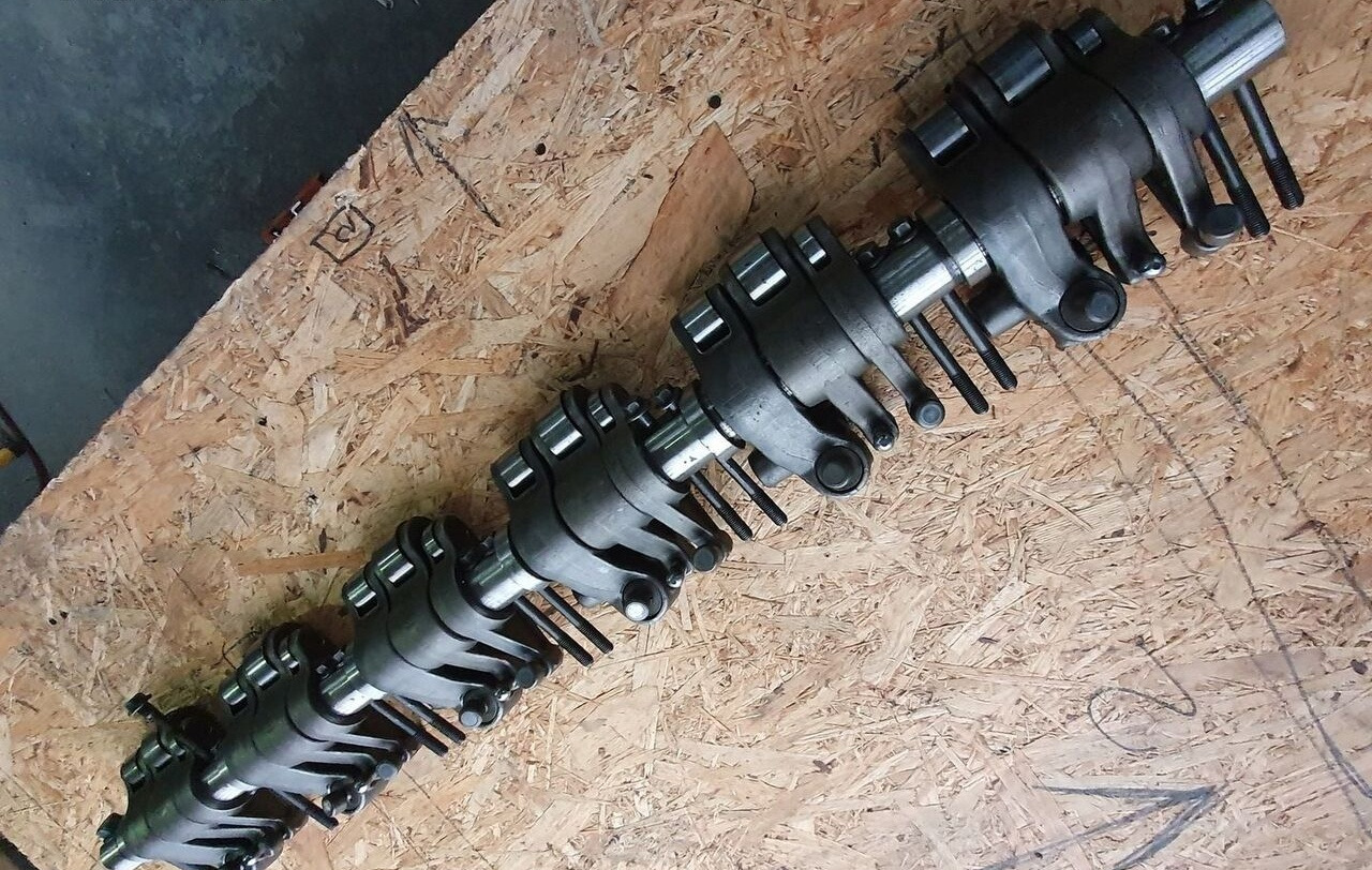 KLAWIATURA ZAWOROWA VEB VOLVO FH 13 RENAULT MAGNUM DXI 13 - 发动机及其零件 适用于 卡车:图2 KLAWIATURA ZAWOROWA VEB VOLVO FH 13 RENAULT MAGNUM DXI 13 - 发动机及其零件 适用于 卡车:图2