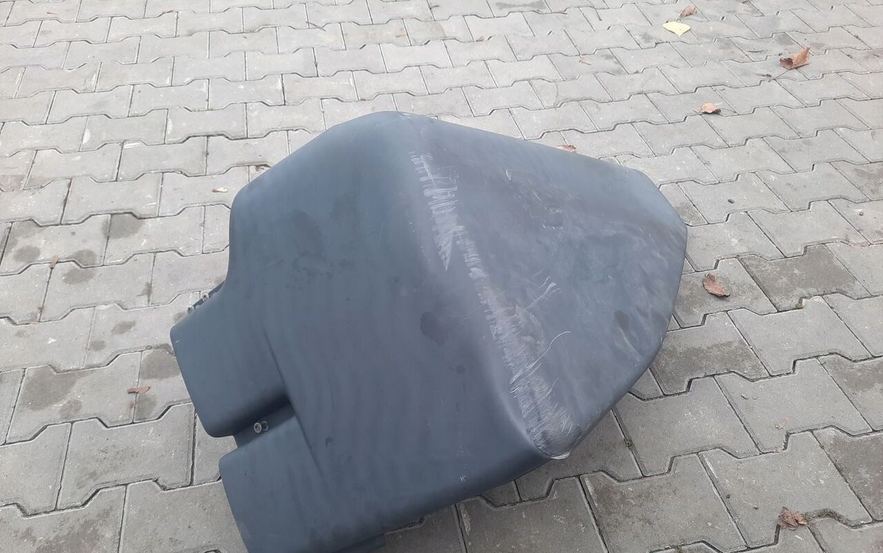 KOMIN WLOT POWIETRZA CZAPKA KABINY 21285236 Volvo FH 4 - 进气系统 适用于 卡车:图3 KOMIN WLOT POWIETRZA CZAPKA KABINY 21285236 Volvo FH 4 - 进气系统 适用于 卡车:图3