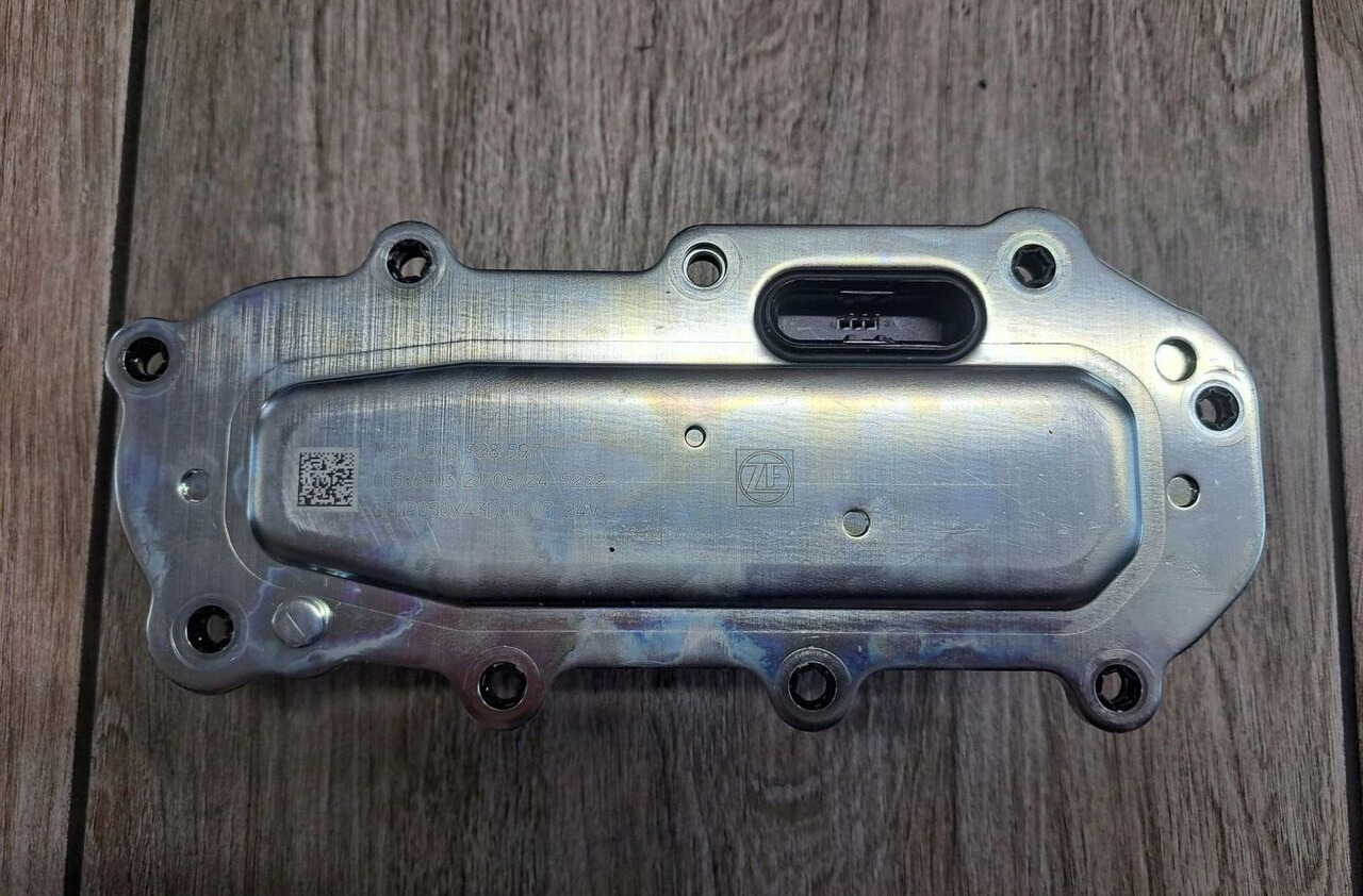 MODUŁ CEWKA BLOK ELEKTRONIKA WYBIERAKA SKRZYNI BIEGÓW ZF TRAXON 0501328597 ZF TRAXON - 传动装置 适用于 卡车:图2 MODUŁ CEWKA BLOK ELEKTRONIKA WYBIERAKA SKRZYNI BIEGÓW ZF TRAXON 0501328597 ZF TRAXON - 传动装置 适用于 卡车:图2