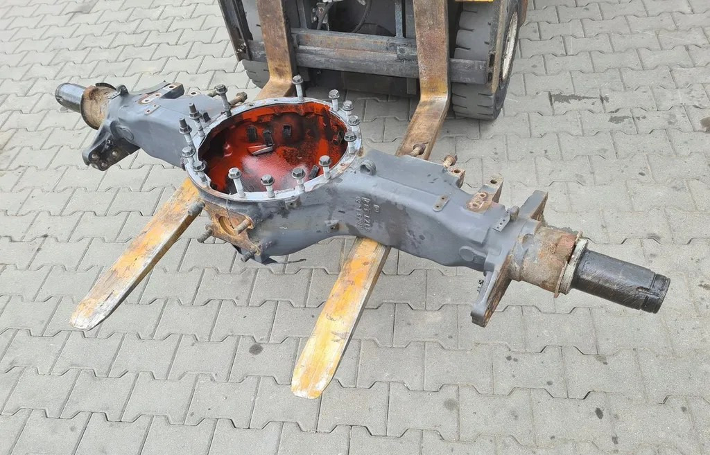 OBUDOWA MOSTU POCHWA MS17X 16 SZPILEK VOLVO FH 4 FM 4 FH 5 FM 5 A9673 1- 2D 8171382 - 传动装置:图1 OBUDOWA MOSTU POCHWA MS17X 16 SZPILEK VOLVO FH 4 FM 4 FH 5 FM 5 A9673 1- 2D 8171382 - 传动装置:图1