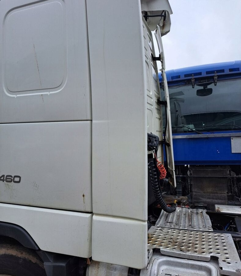 OWIEWKA LEWA SPOILER ZAKABINOWY VOLVO FH 12 13 - 空气动力/ 扰流板 适用于 卡车:图2 OWIEWKA LEWA SPOILER ZAKABINOWY VOLVO FH 12 13 - 空气动力/ 扰流板 适用于 卡车:图2