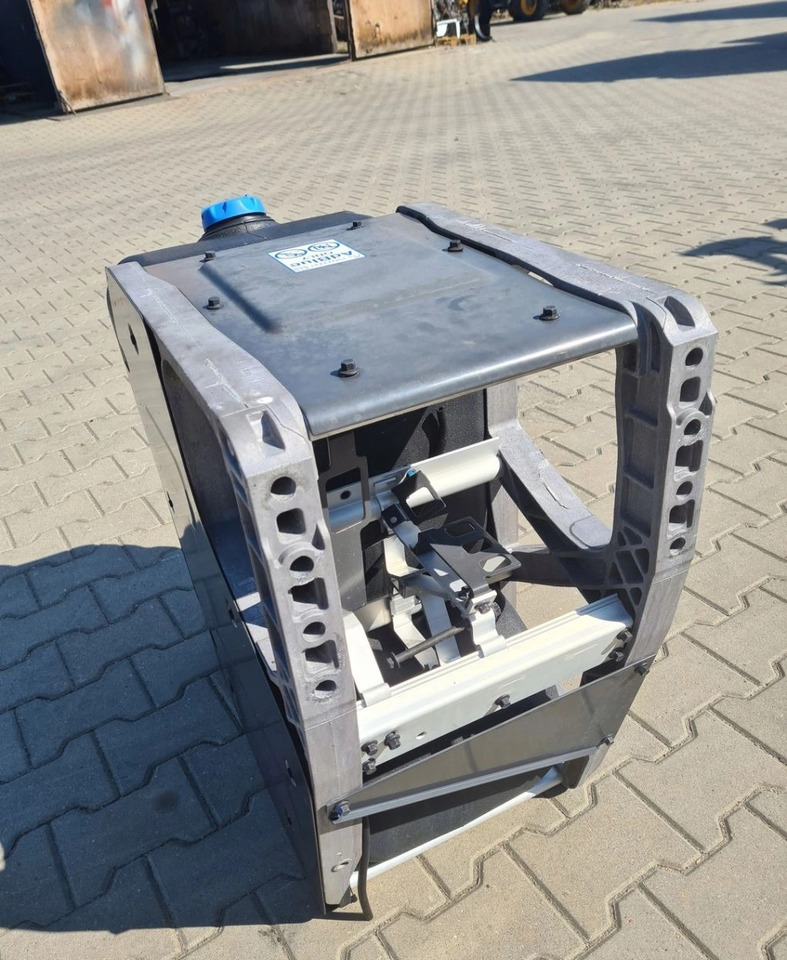 RENAULT 21226079, 21645367 - 车用尿素溶液箱:图3 RENAULT 21226079, 21645367 - 车用尿素溶液箱:图3