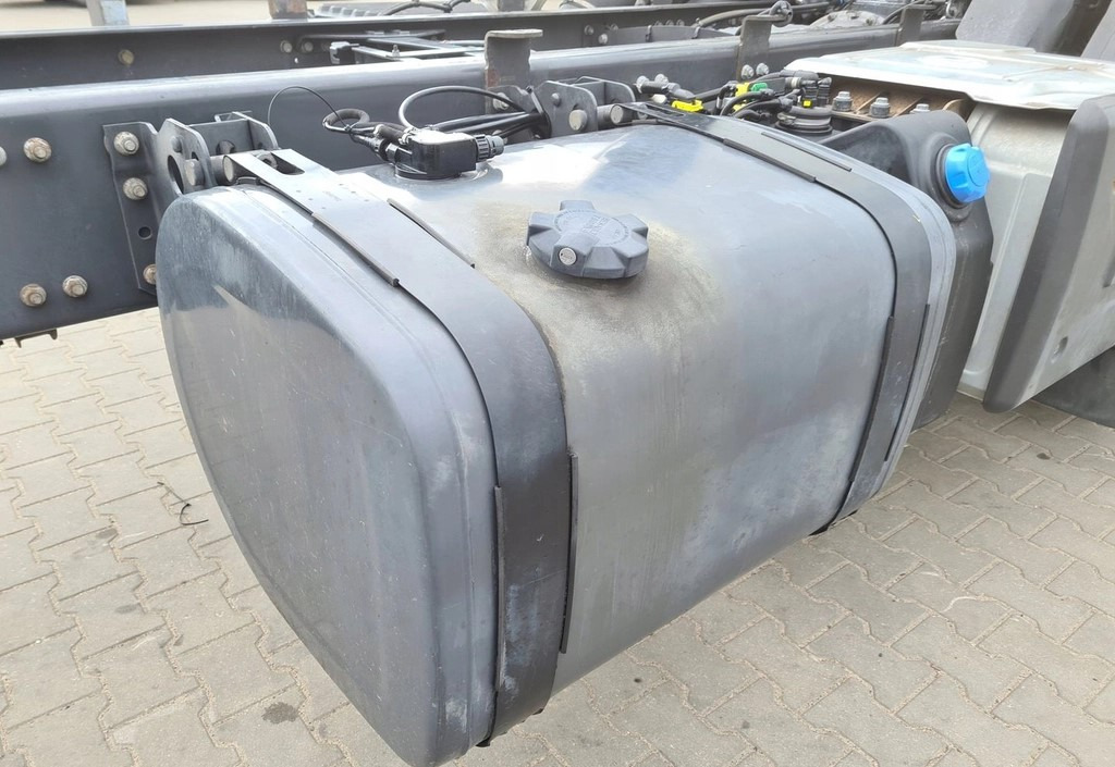 RENAULT DXI GAMA T D C VOLVO FH FM FL FE LOW DECK 21968577 - 燃料箱:图2 RENAULT DXI GAMA T D C VOLVO FH FM FL FE LOW DECK 21968577 - 燃料箱:图2