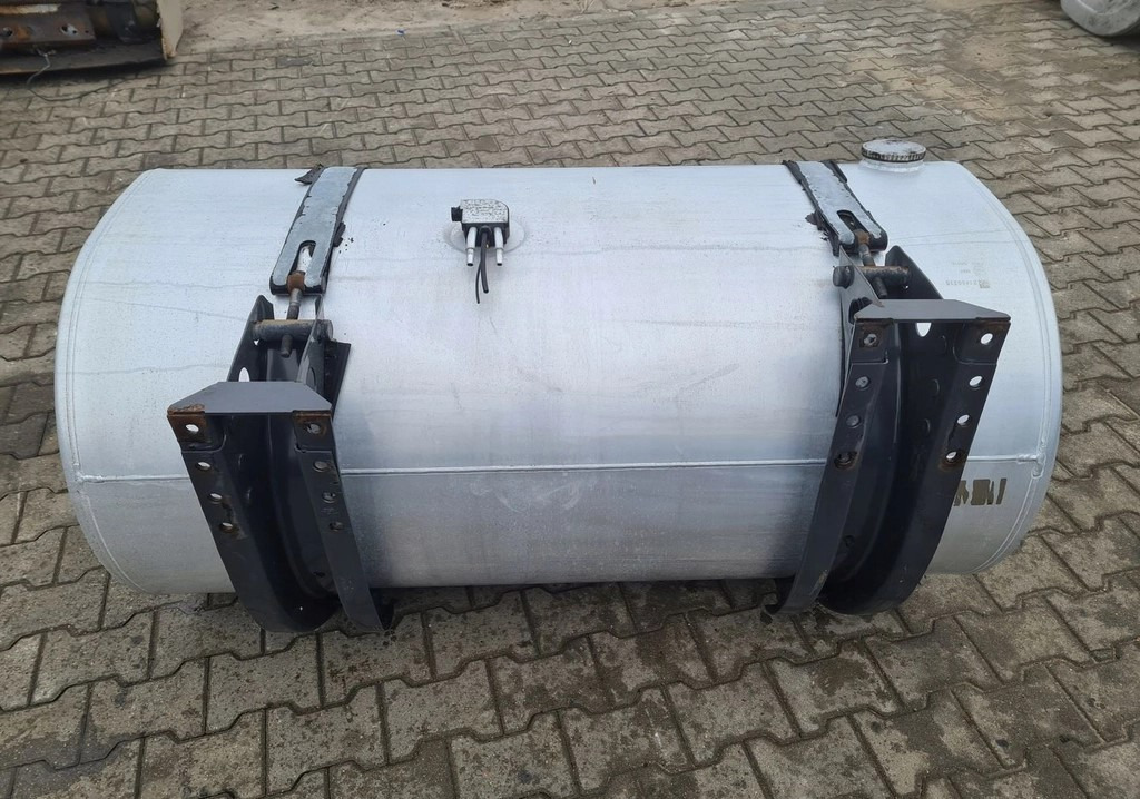 Renault 21889335 Premium Magnum DXI Gama T Volvo FH 13 - 燃料箱:图1 Renault 21889335 Premium Magnum DXI Gama T Volvo FH 13 - 燃料箱:图1