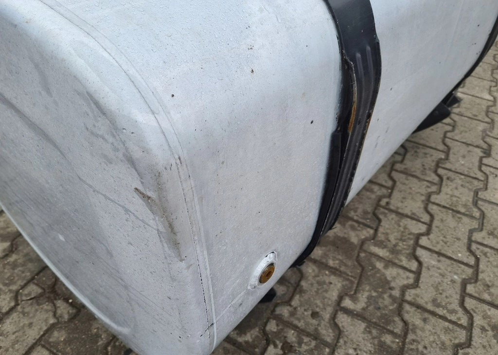 Renault 21889335 Premium Magnum DXI Gama T Volvo FH 13 - 燃料箱:图3 Renault 21889335 Premium Magnum DXI Gama T Volvo FH 13 - 燃料箱:图3