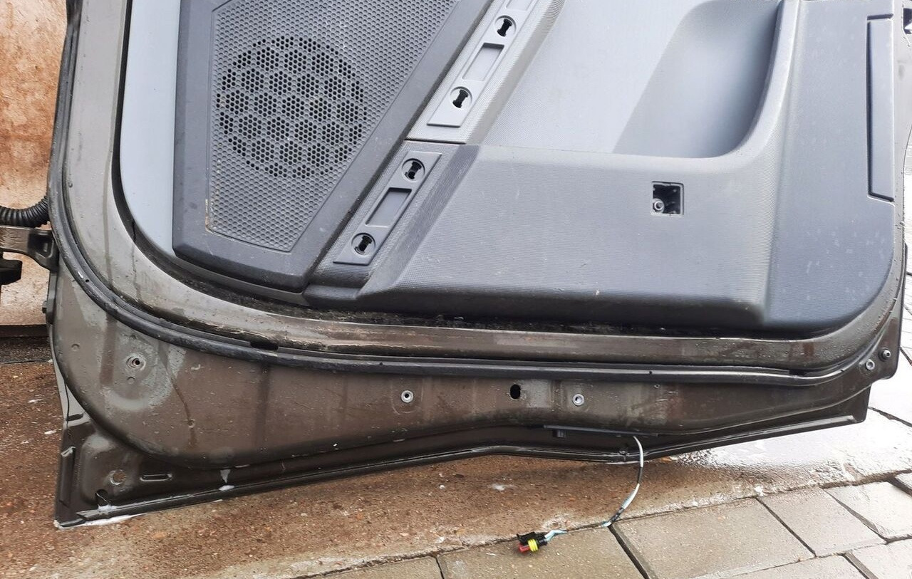 Renault GAMA T K C RANGE - 车门及其零件 适用于 卡车:图4 Renault GAMA T K C RANGE - 车门及其零件 适用于 卡车:图4