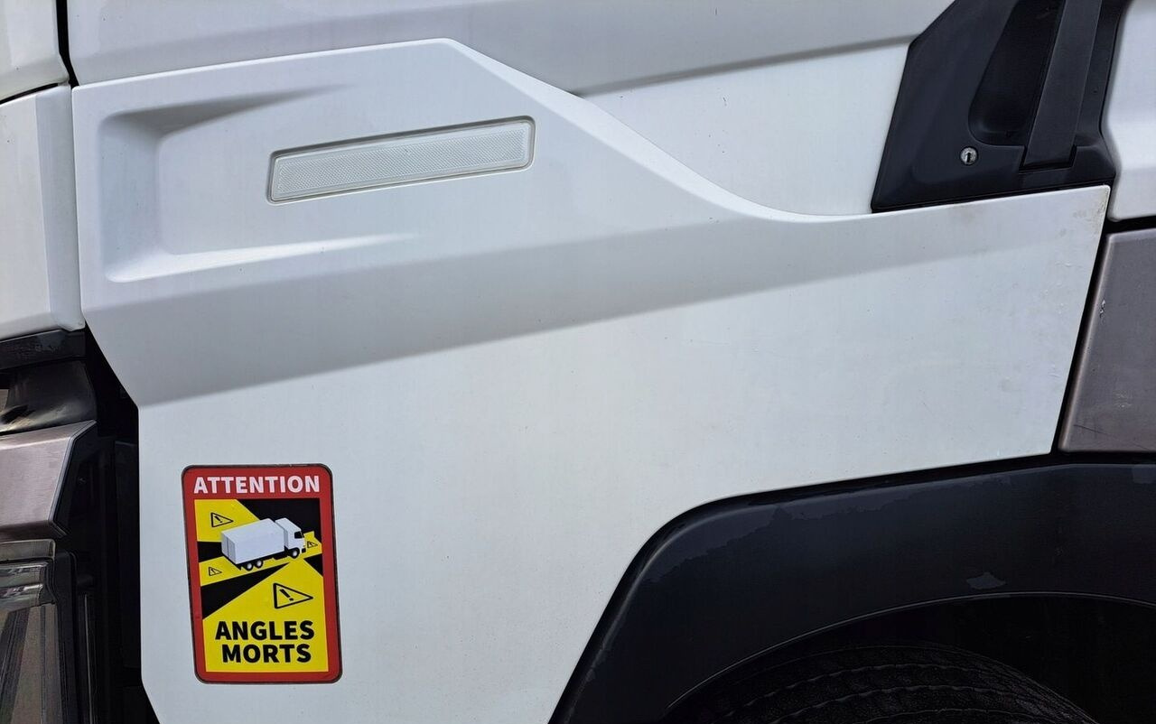 Renault GAMA T RANGE HIGH - 车门及其零件 适用于 卡车:图2 Renault GAMA T RANGE HIGH - 车门及其零件 适用于 卡车:图2