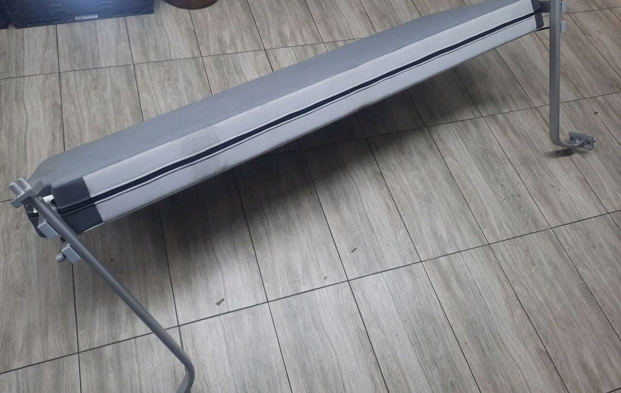 Renault ŁÓŻKO GÓRNE LEŻANKA RENAULT GAMA T RANGE - 座椅 适用于 卡车:图4 Renault ŁÓŻKO GÓRNE LEŻANKA RENAULT GAMA T RANGE - 座椅 适用于 卡车:图4