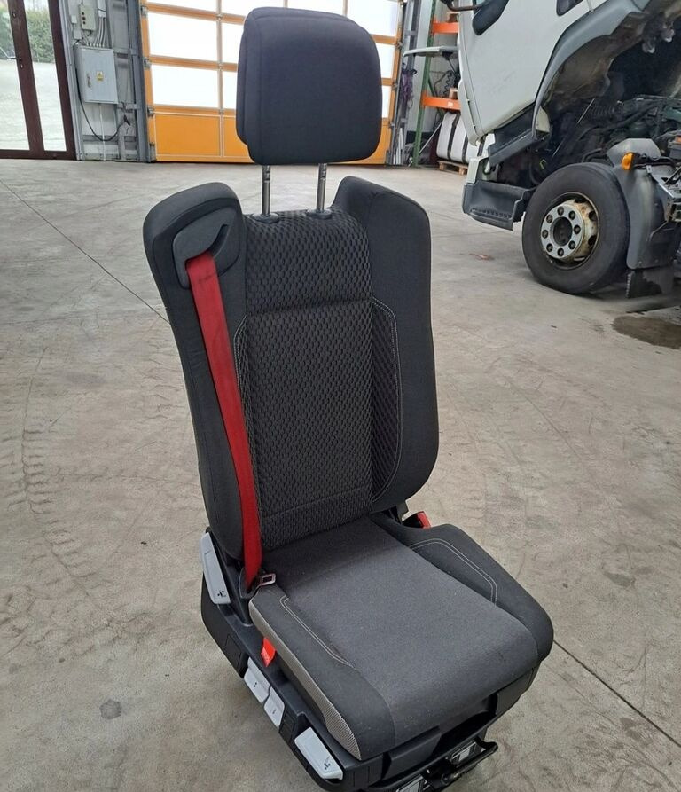 Renault SIEDZENIE PASAŻERA   Renault RANGE GAMA T C K - 座椅 适用于 卡车:图1 Renault SIEDZENIE PASAŻERA   Renault RANGE GAMA T C K - 座椅 适用于 卡车:图1