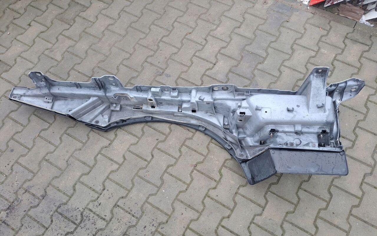 Renault STOPNICA GÓRNA STOPIEŃ LEWY RENAULT GAMA T RANGE - 脚踏板 适用于 卡车:图2 Renault STOPNICA GÓRNA STOPIEŃ LEWY RENAULT GAMA T RANGE - 脚踏板 适用于 卡车:图2