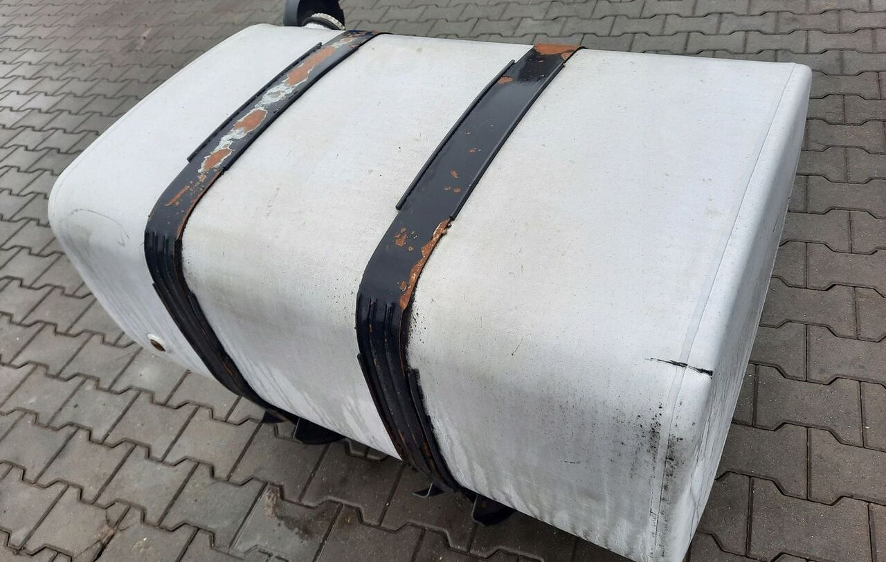 Renault ZBIORNIK PALIWA RENAULT DXI VOLVO FH FM 110X70X70 20503506 - 燃料箱 适用于 卡车:图4 Renault ZBIORNIK PALIWA RENAULT DXI VOLVO FH FM 110X70X70 20503506 - 燃料箱 适用于 卡车:图4