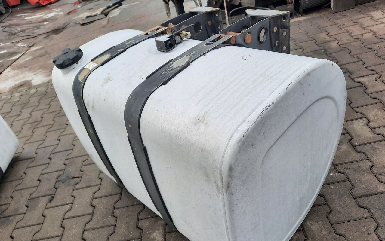 Renault ZBIORNIK PALIWA RENAULT GAMA RANGE T 100/70/70 20503505 - 燃料箱 适用于 卡车:图1 Renault ZBIORNIK PALIWA RENAULT GAMA RANGE T 100/70/70 20503505 - 燃料箱 适用于 卡车:图1