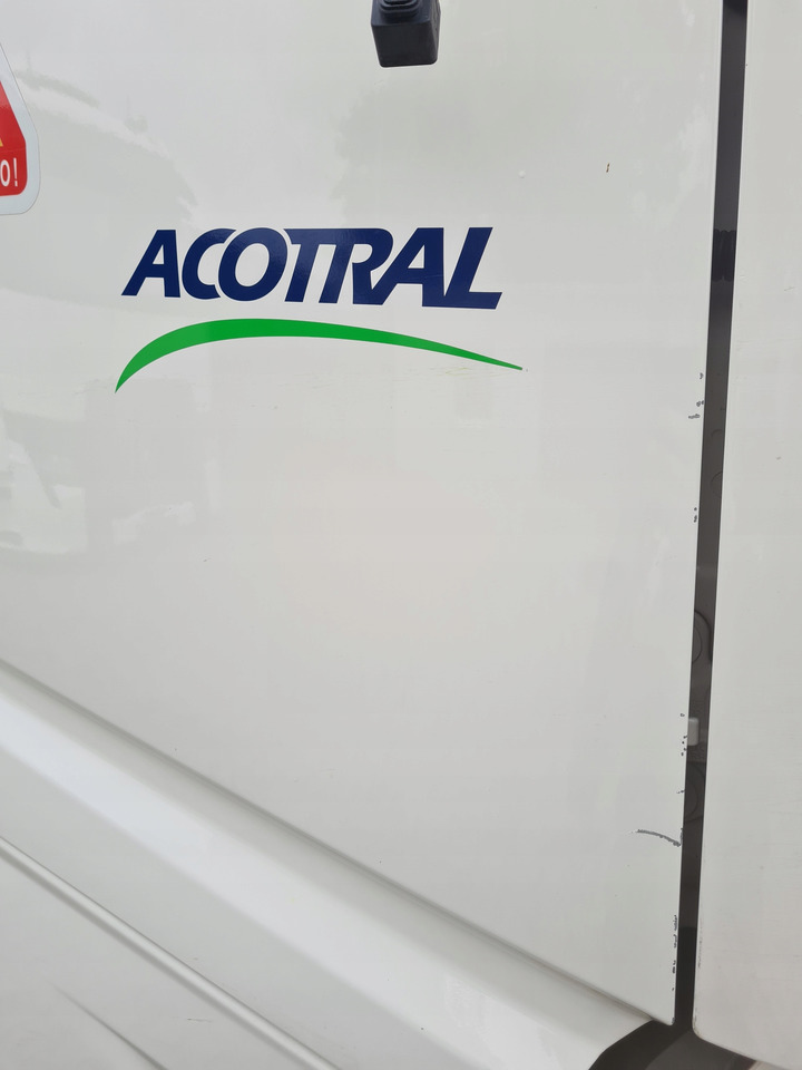 VOLVO DRZWI KOMPLETNE PRAWE VOLVO FH 5 ORYGINAŁ 1103 - 车门及其零件:图2 VOLVO DRZWI KOMPLETNE PRAWE VOLVO FH 5 ORYGINAŁ 1103 - 车门及其零件:图2