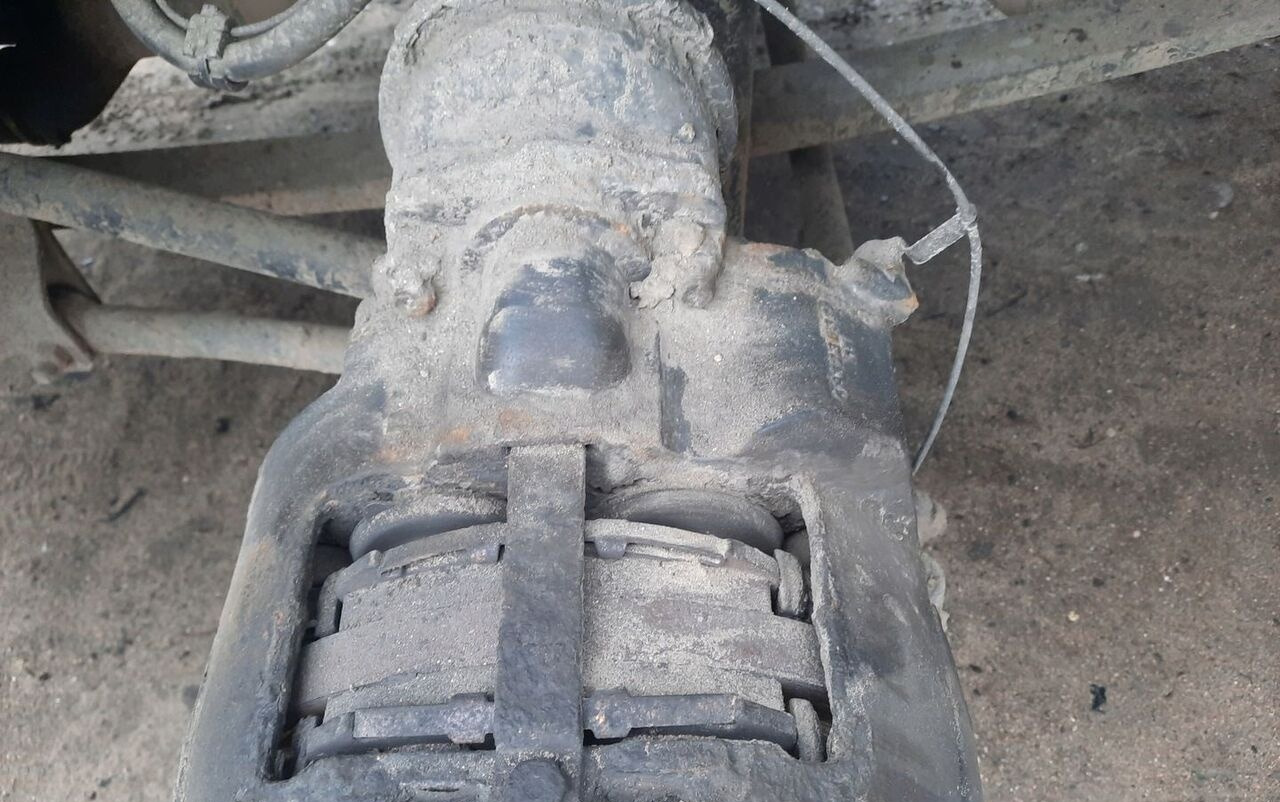 VOLVO FL 6 00-06 R 17.5 8 SZPILEK - 制动钳 适用于 卡车:图1 VOLVO FL 6 00-06 R 17.5 8 SZPILEK - 制动钳 适用于 卡车:图1