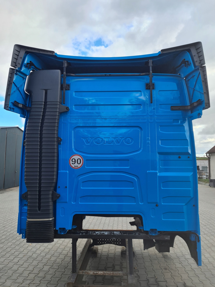 VOLVO KABINA KOMPLETNA VOLVO FH 5 EURO 6 I-SAVE GLOBETROTTER - 驾驶室 适用于 侧帘卡车:图4 VOLVO KABINA KOMPLETNA VOLVO FH 5 EURO 6 I-SAVE GLOBETROTTER - 驾驶室 适用于 侧帘卡车:图4