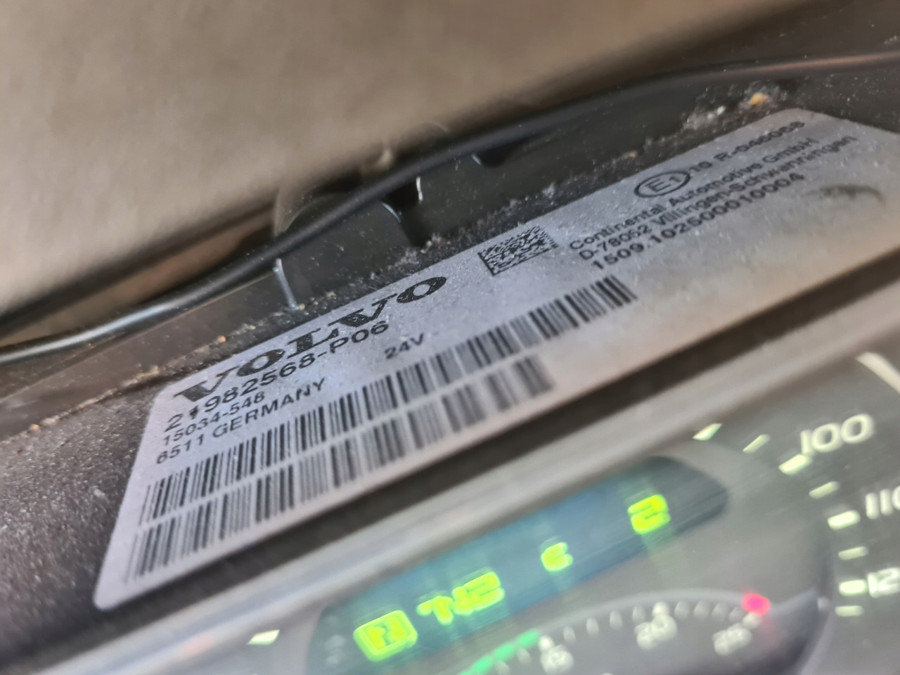 VOLVO ZEGARY LICZNIKI PRĘDKOŚCIOMIERZ VOLVO FH 4 FM 4 AUTOMAT 21982568 - 仪表板 适用于 卡车:图2 VOLVO ZEGARY LICZNIKI PRĘDKOŚCIOMIERZ VOLVO FH 4 FM 4 AUTOMAT 21982568 - 仪表板 适用于 卡车:图2