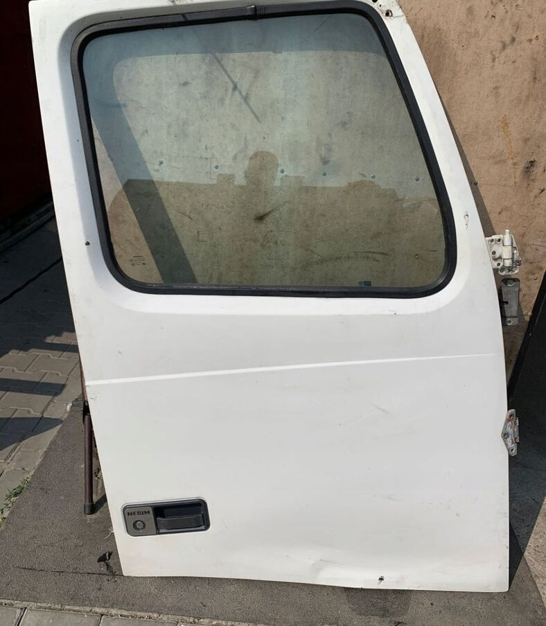 Volvo FH 12 13 - 车门及其零件 适用于 卡车:图1 Volvo FH 12 13 - 车门及其零件 适用于 卡车:图1