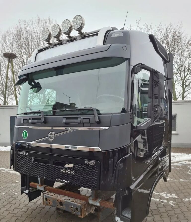 Volvo KOMPLETNA FH 16 750 EURO 6 GLOBETROTTER 2018 ROK Volvo VOLVO FH 16 750 EURO 6 GLOBETROTTER 2018 ROK - 驾驶室 适用于 卡车:图4 Volvo KOMPLETNA FH 16 750 EURO 6 GLOBETROTTER 2018 ROK Volvo VOLVO FH 16 750 EURO 6 GLOBETROTTER 2018 ROK - 驾驶室 适用于 卡车:图4