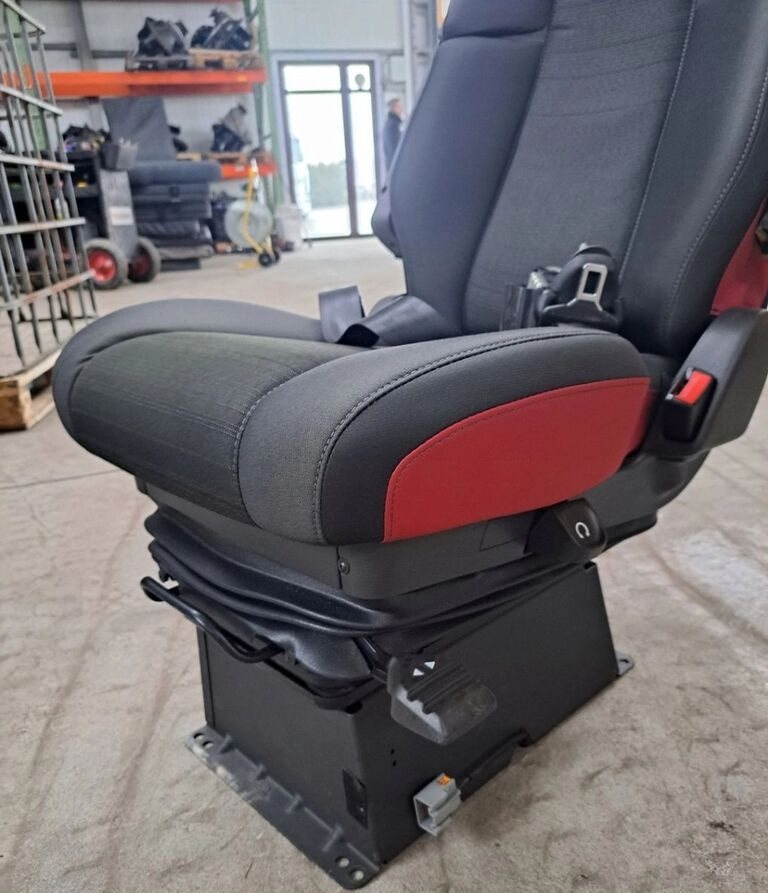 Volvo OBROTOWY PASAŻERA PRAWY FH 4 FM 4 - 座椅 适用于 卡车:图2 Volvo OBROTOWY PASAŻERA PRAWY FH 4 FM 4 - 座椅 适用于 卡车:图2