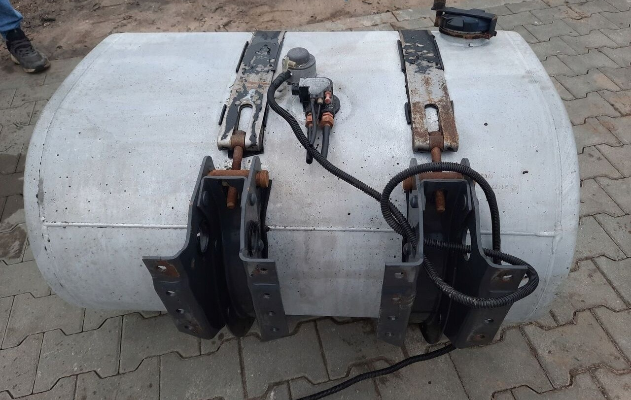 Volvo ZBIORNIK PALIWA RENAULT DXI VOLVO FH FM LOW DECK - 燃料箱 适用于 卡车:图5 Volvo ZBIORNIK PALIWA RENAULT DXI VOLVO FH FM LOW DECK - 燃料箱 适用于 卡车:图5