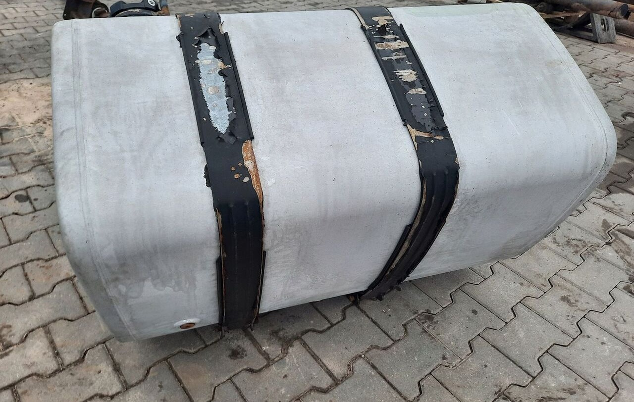 Volvo ZBIORNIK PALIWA RENAULT DXI VOLVO FH FM LOW DECK - 燃料箱 适用于 卡车:图3 Volvo ZBIORNIK PALIWA RENAULT DXI VOLVO FH FM LOW DECK - 燃料箱 适用于 卡车:图3