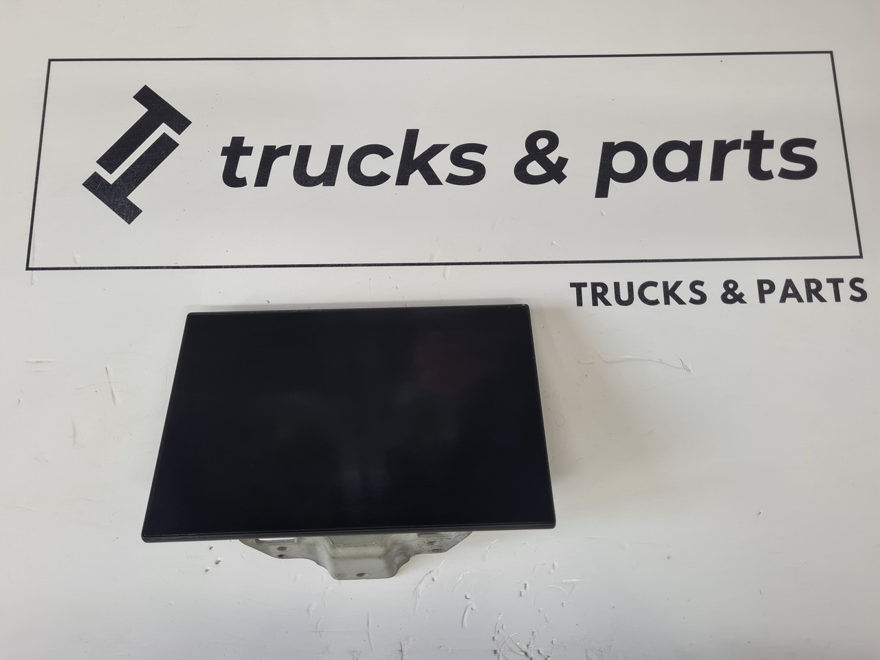 WYŚWIETLACZ PANEL RADIA NAWIGACJI VOLVO FH 5 23602612 - P03 - 驾驶室和内部:图1 WYŚWIETLACZ PANEL RADIA NAWIGACJI VOLVO FH 5 23602612 - P03 - 驾驶室和内部:图1