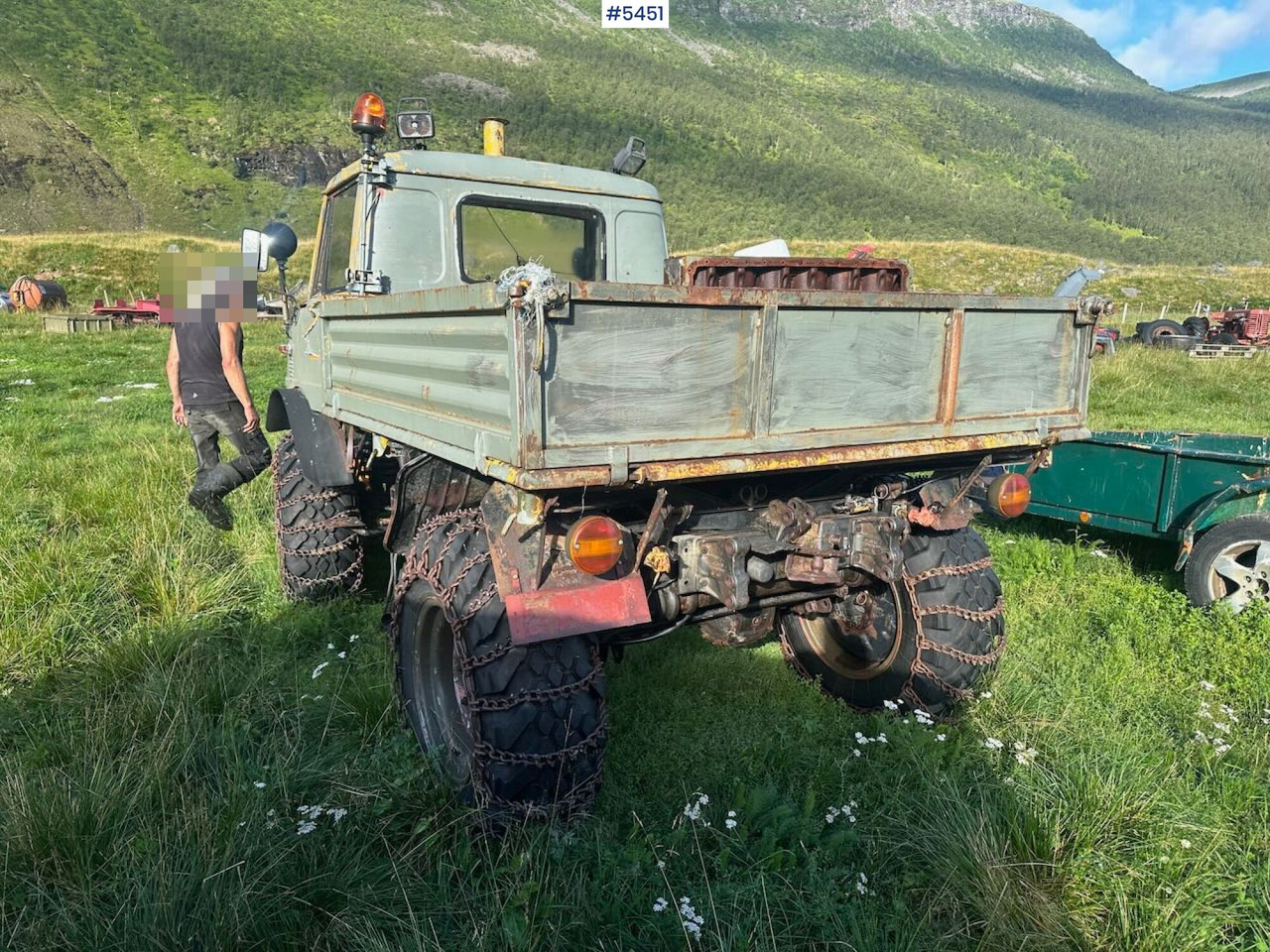 1967 Mercedes-Benz Unimog 406 - 栏板式/ 平板卡车:图5 1967 Mercedes-Benz Unimog 406 - 栏板式/ 平板卡车:图5