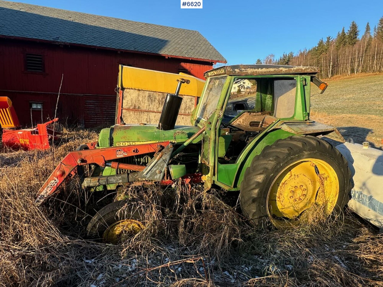 1977 John Deere 2030 w/ front loader. Repair object. - 拖拉机:图1 1977 John Deere 2030 w/ front loader. Repair object. - 拖拉机:图1