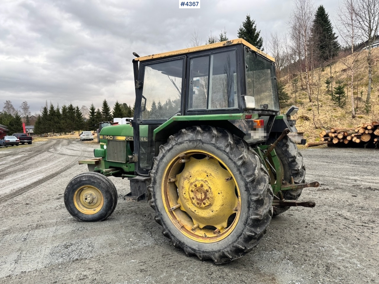 1982 John Deere 1140 4x2 Tractor w/ Twin Wheels and Chains. - 拖拉机:图4 1982 John Deere 1140 4x2 Tractor w/ Twin Wheels and Chains. - 拖拉机:图4