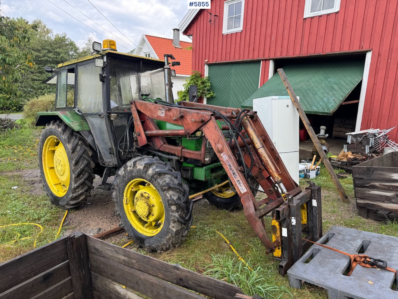 1982 John Deere 1140 with front loader and a parts tractor - 拖拉机:图2 1982 John Deere 1140 with front loader and a parts tractor - 拖拉机:图2
