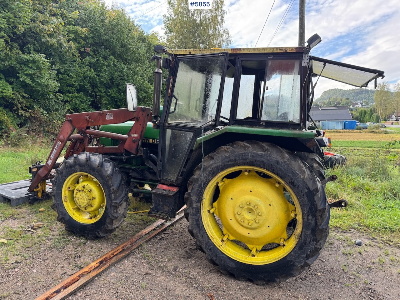 1982 John Deere 1140 with front loader and a parts tractor - 拖拉机:图4 1982 John Deere 1140 with front loader and a parts tractor - 拖拉机:图4