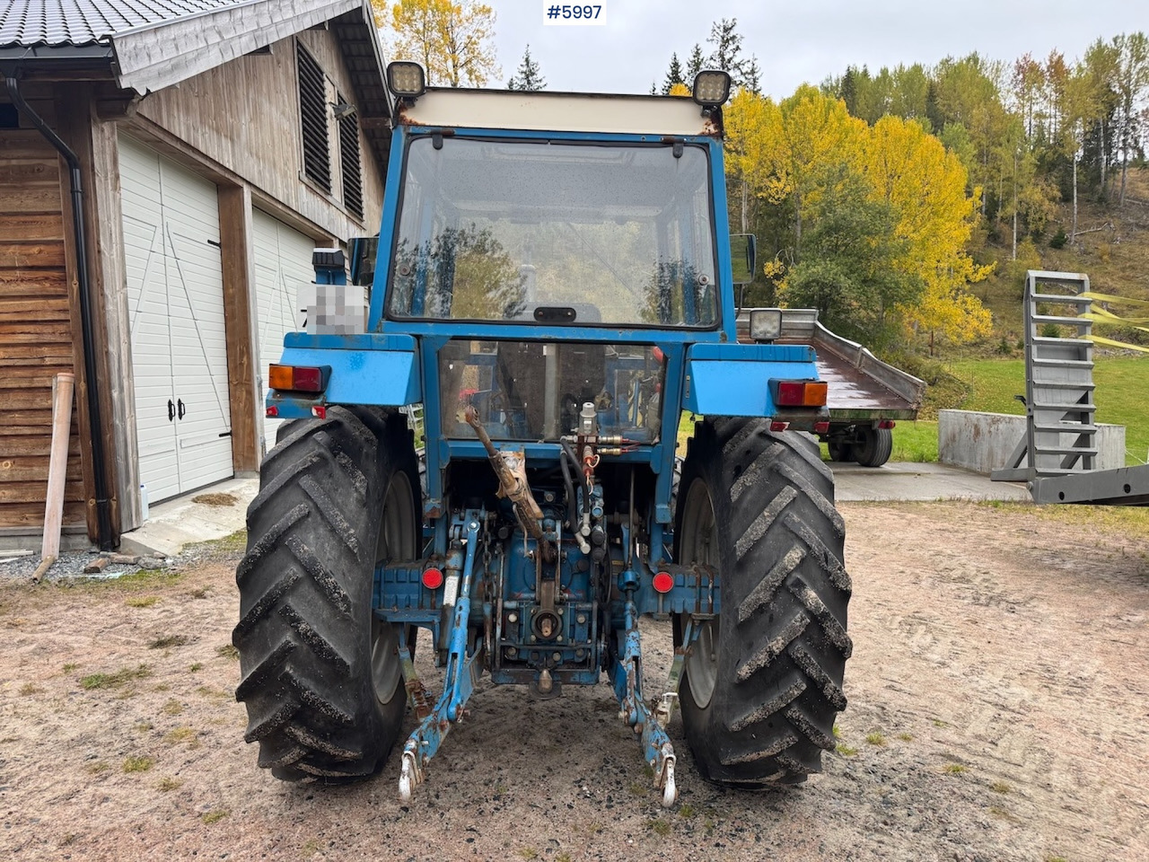 拖拉机 1983 Ford 5610 with Front Loader：图8