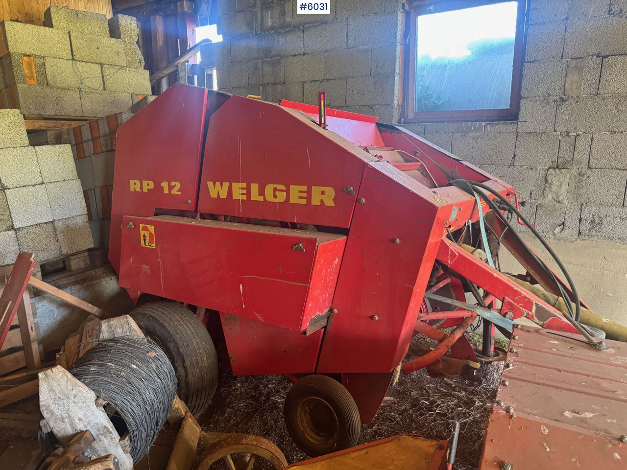 1983 Welger RP 12 round baler - 干草和饲料设备:图1 1983 Welger RP 12 round baler - 干草和饲料设备:图1