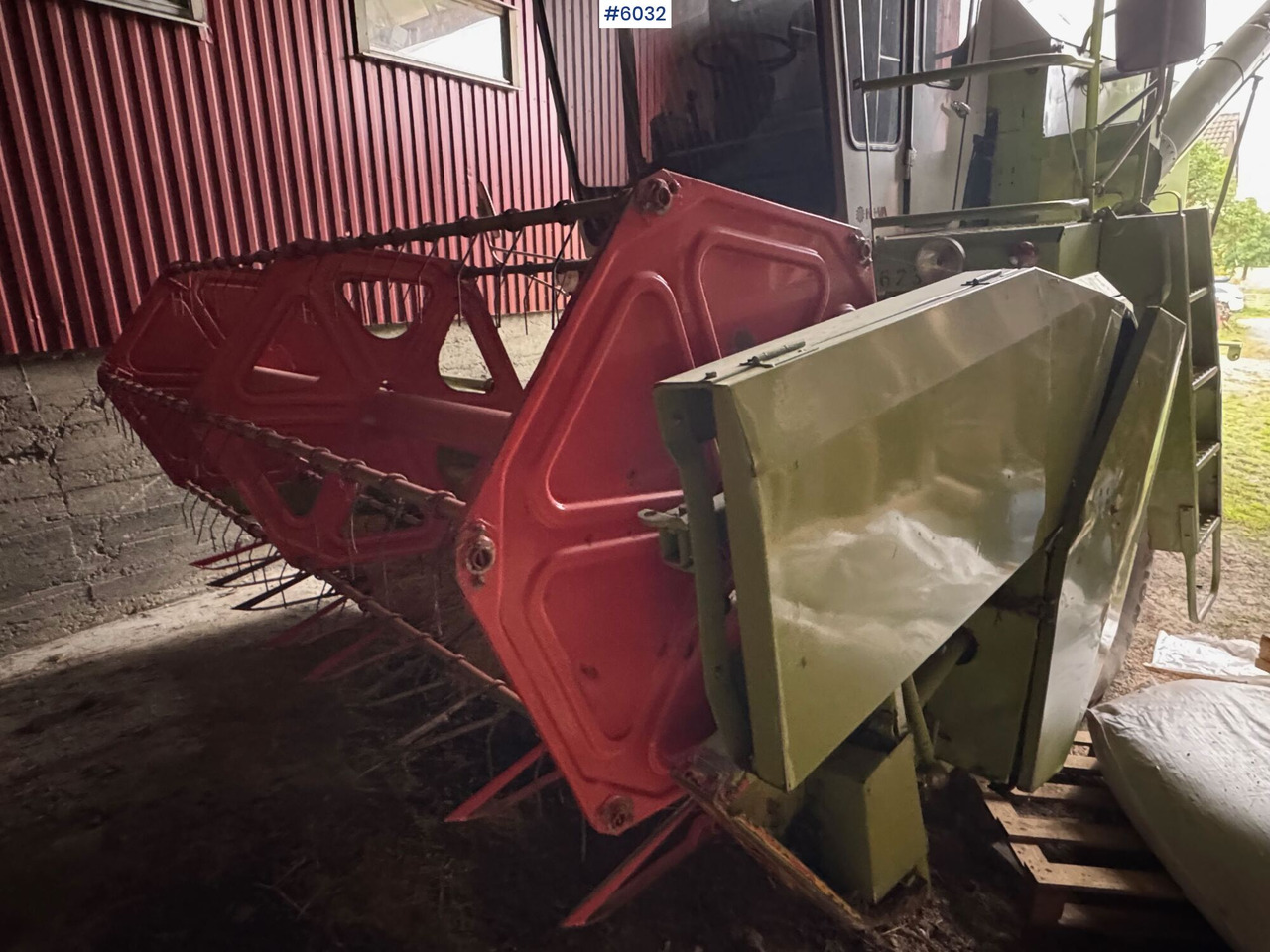 1984 Claas Dominator 48. 1704 hours! - 联合收割机:图3 1984 Claas Dominator 48. 1704 hours! - 联合收割机:图3