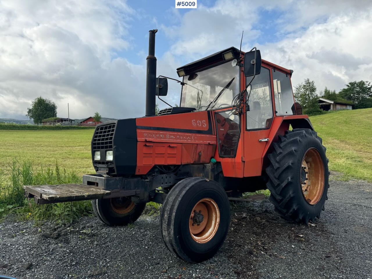 1984 Volvo BM Valmet 605 Turbo 4x2 - 拖拉机:图2 1984 Volvo BM Valmet 605 Turbo 4x2 - 拖拉机:图2