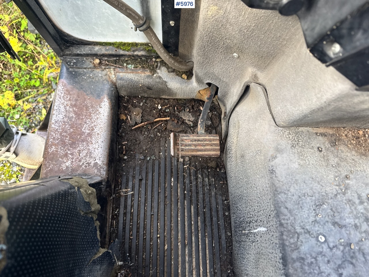 拖拉机 1985 Case International 685 with Log Trailer：图16