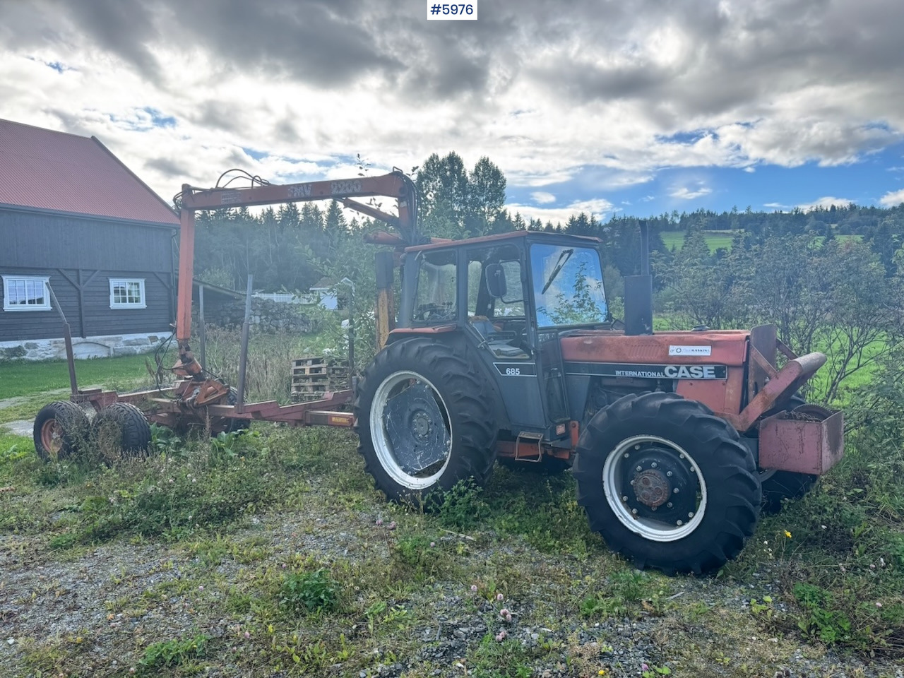 1985 Case International 685 with Log Trailer - 拖拉机:图4 1985 Case International 685 with Log Trailer - 拖拉机:图4