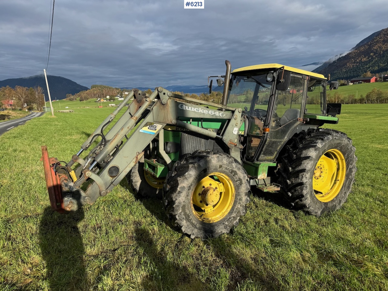 1990 John Deere 2850 Power Synchron w/ front loader. - 拖拉机:图2 1990 John Deere 2850 Power Synchron w/ front loader. - 拖拉机:图2