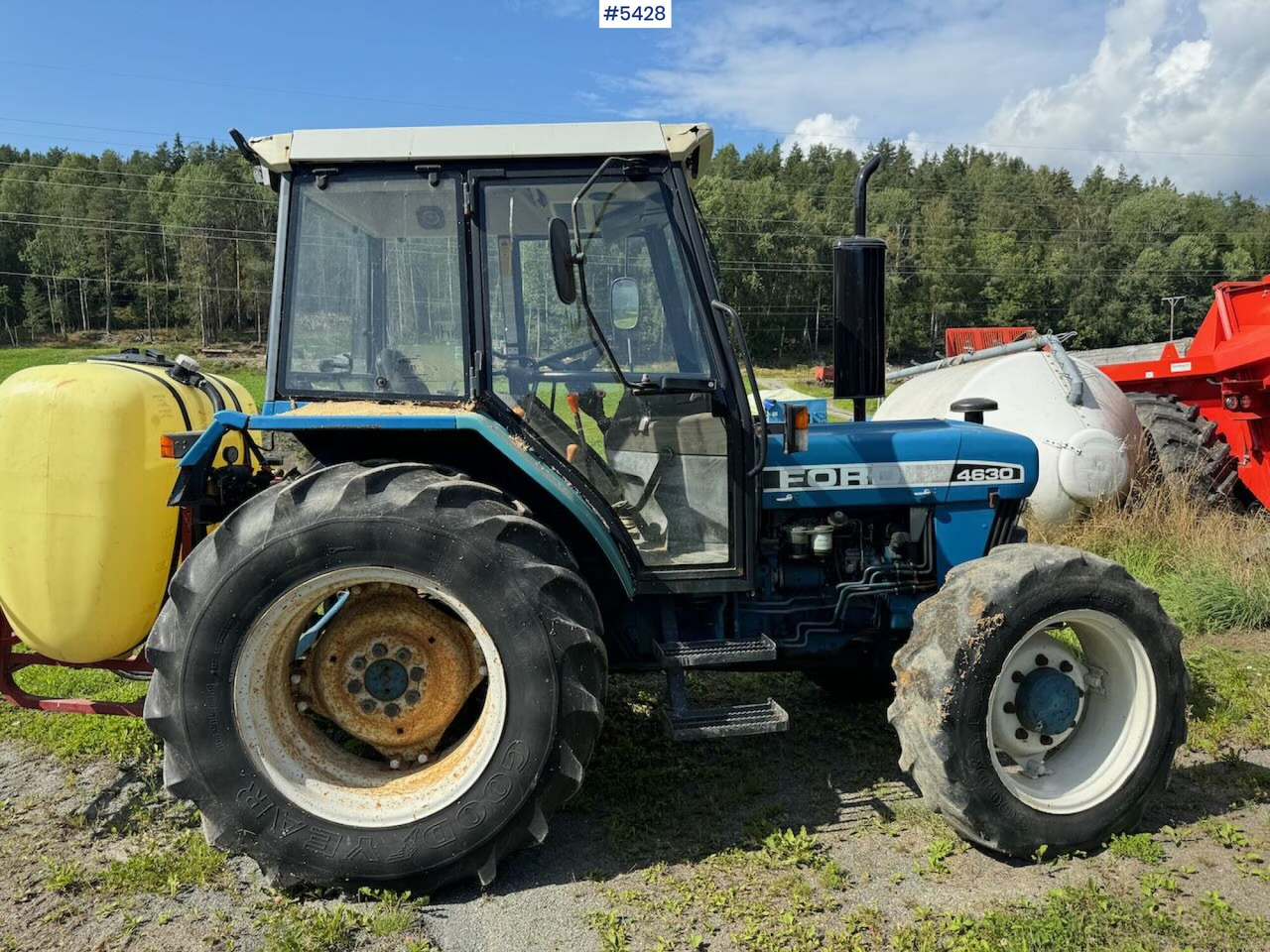 1991 Ford 4630 4x4 - 拖拉机:图2 1991 Ford 4630 4x4 - 拖拉机:图2