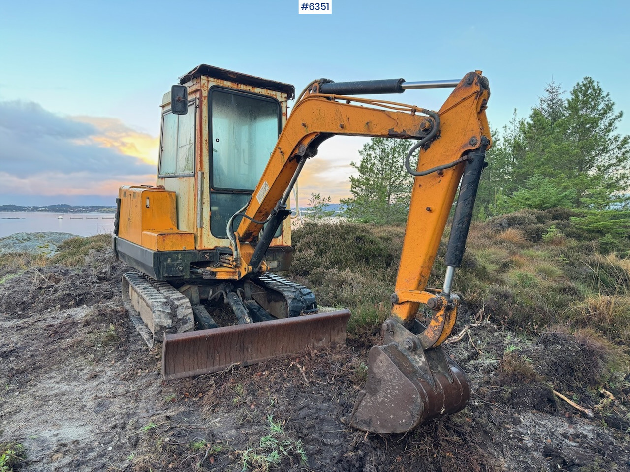 1991 Hanix N 260-2 w/ 2 drawers. - 挖掘机:图4 1991 Hanix N 260-2 w/ 2 drawers. - 挖掘机:图4