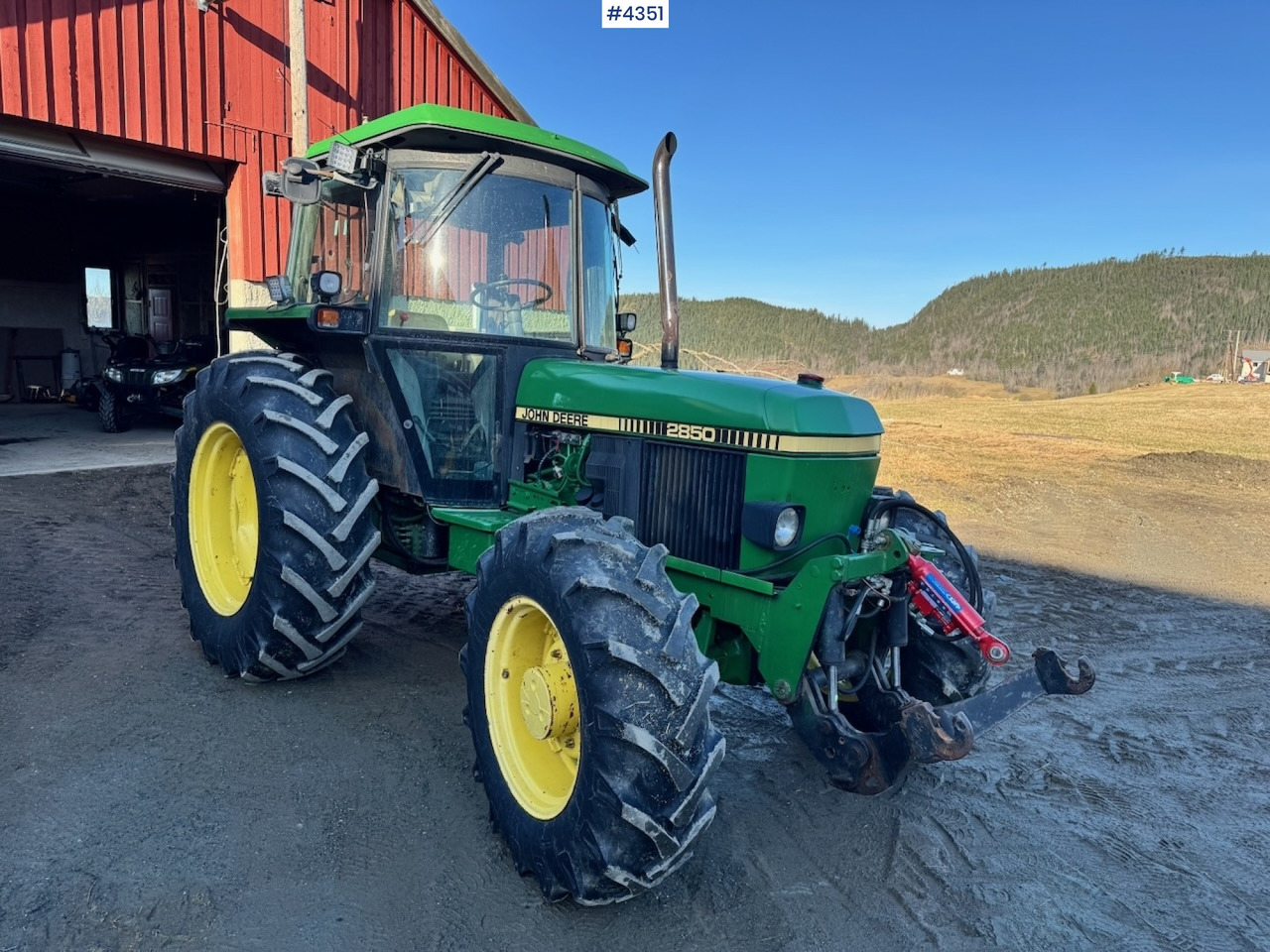 1991 John Deere 2850 4x4 Synchron w/ front hydraulics. - 拖拉机:图5 1991 John Deere 2850 4x4 Synchron w/ front hydraulics. - 拖拉机:图5