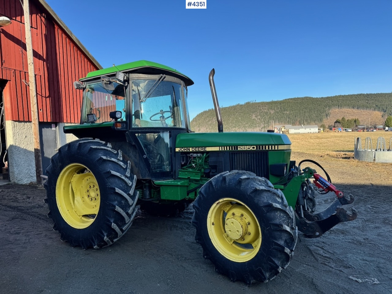 1991 John Deere 2850 4x4 Synchron w/ front hydraulics. - 拖拉机:图4 1991 John Deere 2850 4x4 Synchron w/ front hydraulics. - 拖拉机:图4