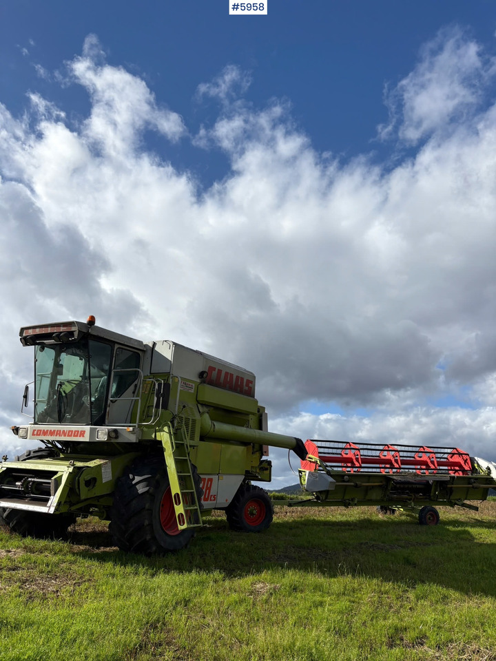 1993 Claas Commandor 228 CS - 联合收割机:图2 1993 Claas Commandor 228 CS - 联合收割机:图2