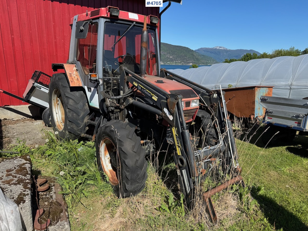 1995 Case International 4230 w/front loader. - 拖拉机:图4 1995 Case International 4230 w/front loader. - 拖拉机:图4