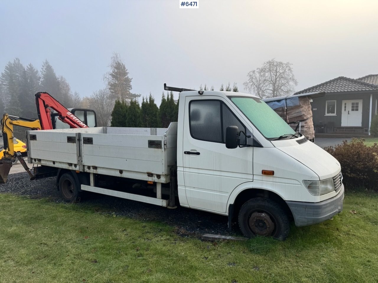 1996 Mercedes 412D Flatbed truck w/ Rear-mounted crane. - 平板货车:图3 1996 Mercedes 412D Flatbed truck w/ Rear-mounted crane. - 平板货车:图3