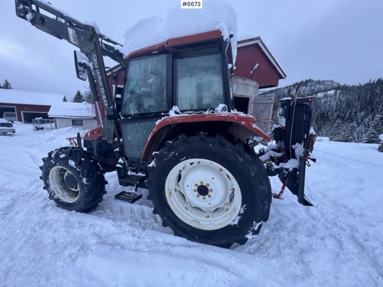 1996 New Holland L75 with front loader and 3rd function - 拖拉机:图5 1996 New Holland L75 with front loader and 3rd function - 拖拉机:图5