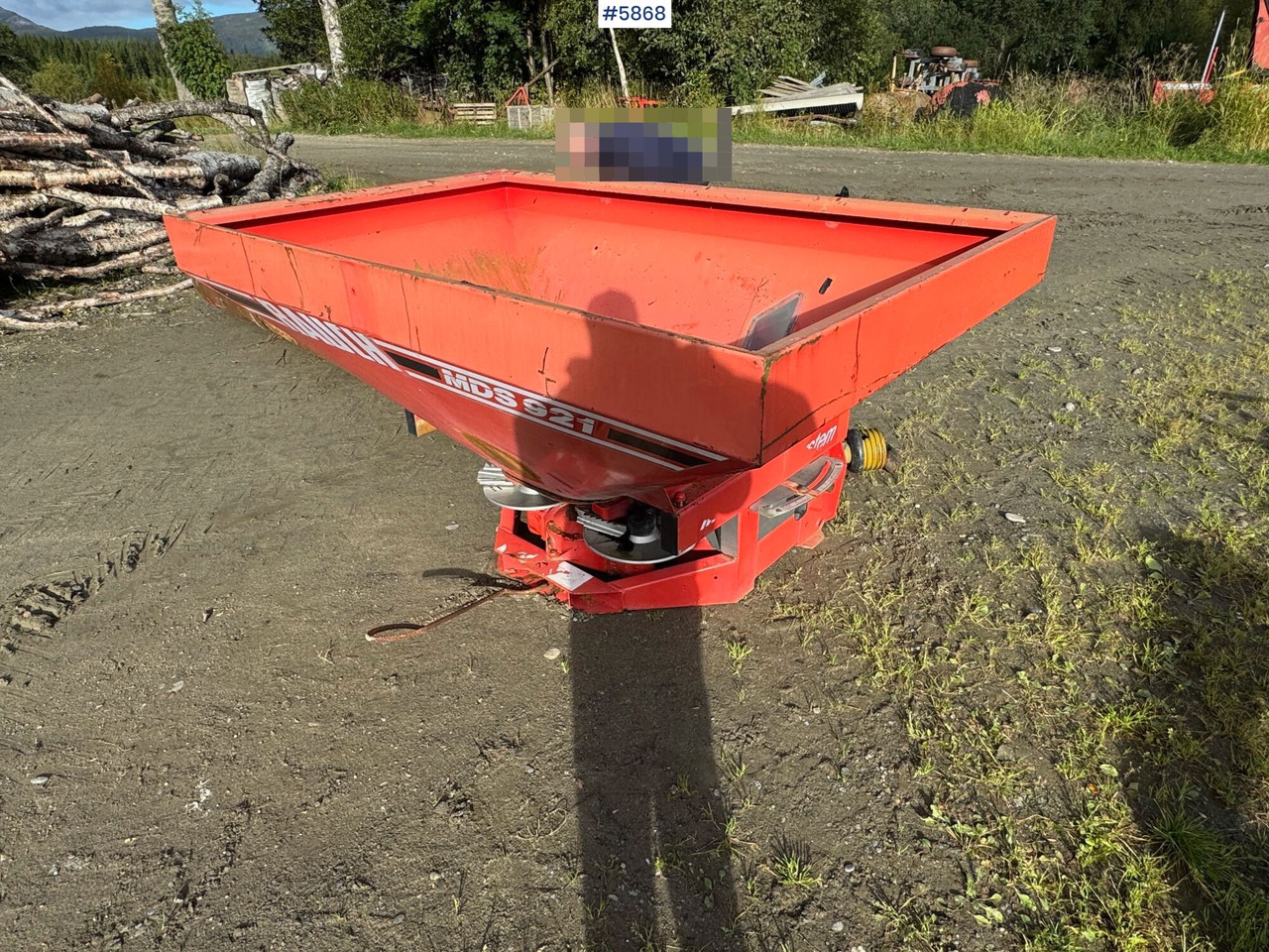 1997 Rauch MDS 921 Fertilizer spreader, partial repair project - 肥料撒施机:图2 1997 Rauch MDS 921 Fertilizer spreader, partial repair project - 肥料撒施机:图2